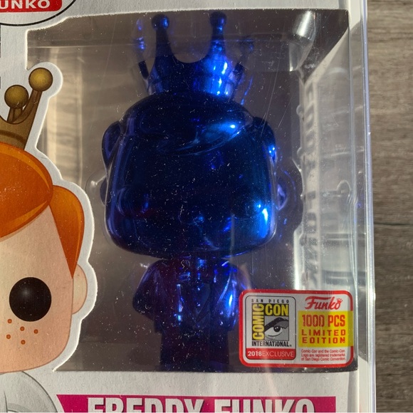 Freddy Funko blue chrome - Picture 8 of 8